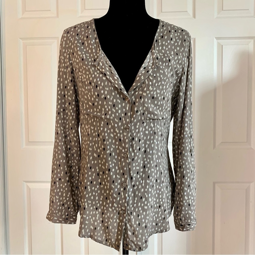 Old Navy Gray Paint Brush Polka Dot Button Down Rayon Blouse